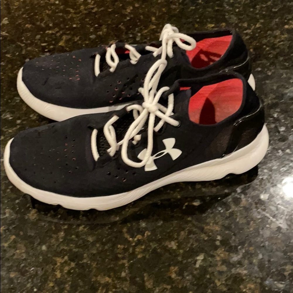 Women’s Under Armour shoes